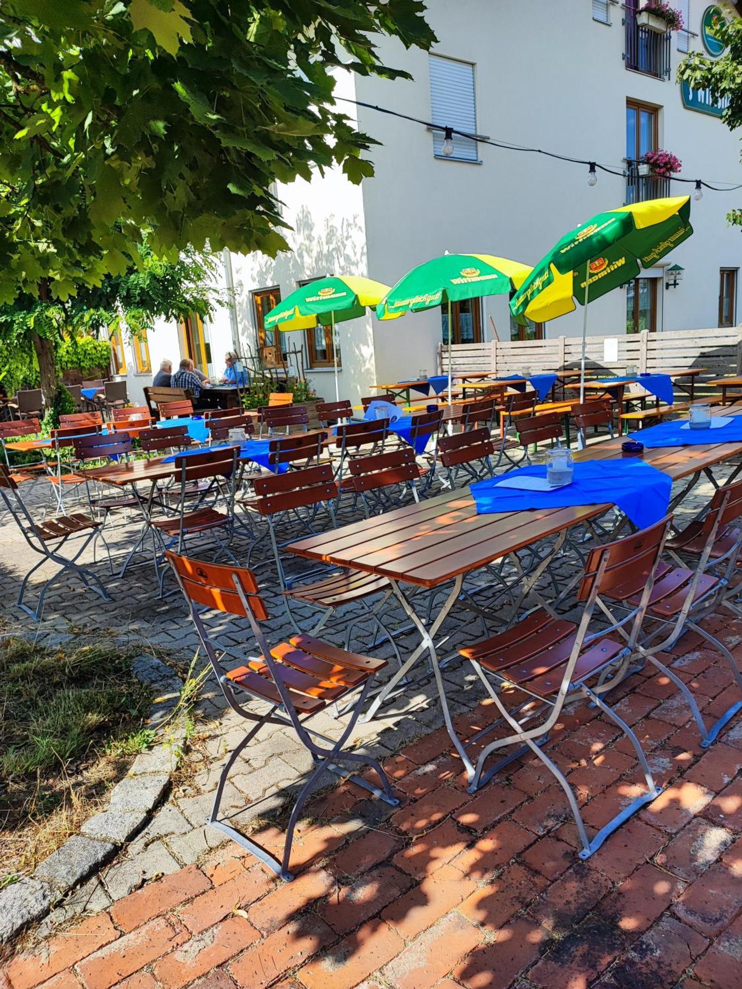 Wirtshaus Zur Bina Hotel Vilsbiburg Buitenkant foto