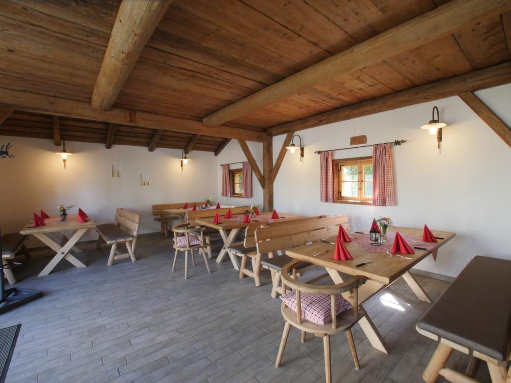 Wirtshaus Zur Bina Hotel Vilsbiburg Buitenkant foto